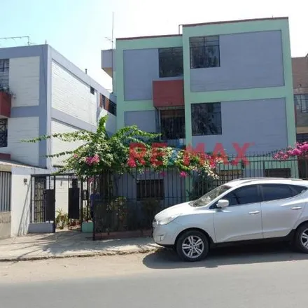Buy this 3 bed apartment on Avenida Malecon Miguel Checa Eguiguren in San Juan de Lurigancho, Lima Metropolitan Area 15427