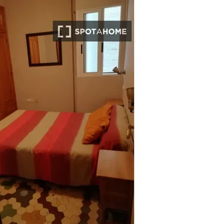 Rent this 2 bed room on Bed & Bike in Carrer del Pintor Fillol, 4
