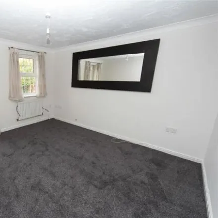 Image 7 - Beaufort Square, Cardiff, CF24 2TX, United Kingdom - Townhouse for sale