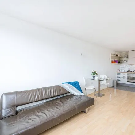 Image 5 - unnamed road, London, SE13 7RT, United Kingdom - Apartment for rent