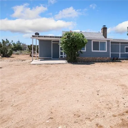 Buy this 2 bed house on 3187 Sunnyslope Road in Yucca Inn, Piñon Hills