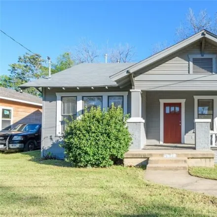 Buy this 3 bed house on 2826 Tanner Street in Dallas, TX 75215