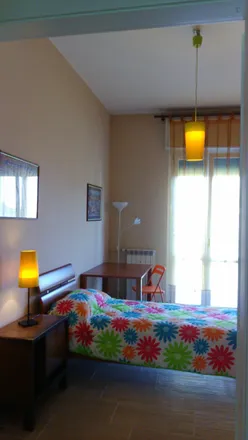 Rent this 5 bed room on Viale Papiniano in 36, 20123 Milan MI