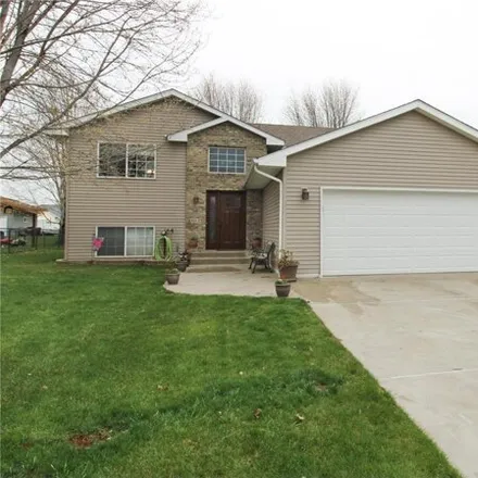 Buy this 4 bed house on 670 Lake Anna Drive in Avon, Stearns County