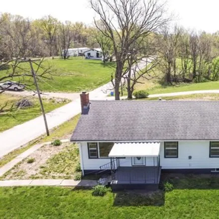 Image 2 - 401 South Water Street, Keytesville, Chariton County, MO 65261, USA - House for sale