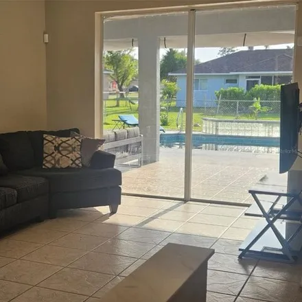 Image 9 - 2260 Southeast 8th Avenue, Cape Coral, FL 33990, USA - House for sale