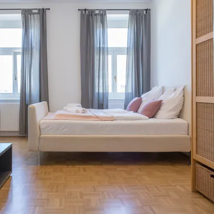 Rent this 3 bed apartment on Favoritenstraße 192 in 1100 Vienna, Austria