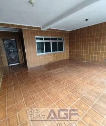 Rent this 3 bed house on Rua da Constituição in Centro, Diadema - SP