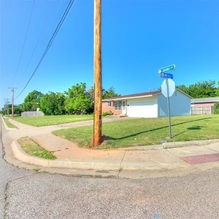 Image 3 - 1713 N Janeway Ave, Moore, Oklahoma, 73160 - House for sale