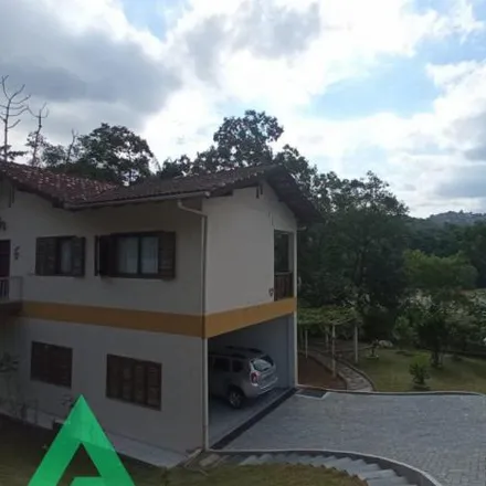 Buy this 2 bed house on Rua Itajaí 2357 in Vorstadt, Blumenau - SC