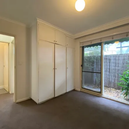 Image 5 - 33 Rosstown Road, Carnegie VIC 3163, Australia - Apartment for rent