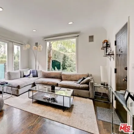 Image 6 - 8239 Willoughby Avenue, West Hollywood, CA 90046, USA - House for sale