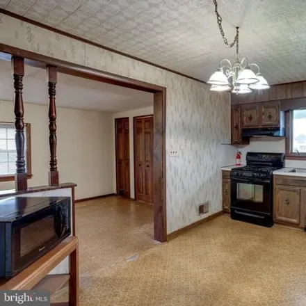 Image 7 - 11 Ithaca Court, Hamilton Square, Hamilton Township, NJ 08690, USA - House for sale