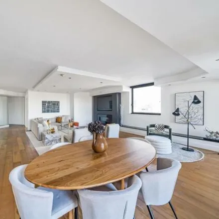 Buy this 3 bed apartment on Waterside Point in 2 Anhalt Road, London