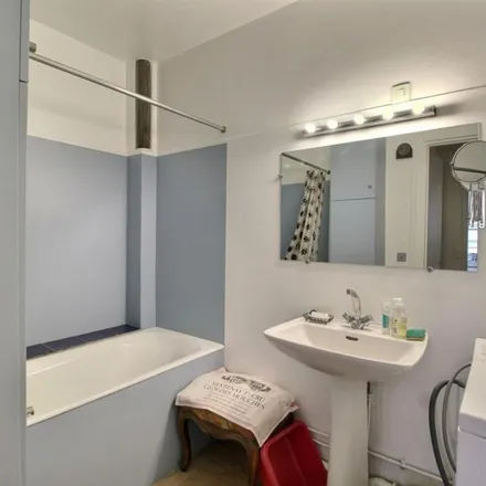 Rent this 2 bed apartment on 52 Rue Crozatier in 75012 Paris, France