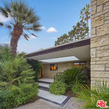 Image 3 - 1011 North Hillcrest Road, Beverly Hills, CA 90210, USA - House for sale
