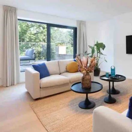 Rent this 3 bed apartment on Rue Saint-Bernard - Sint-Bernardusstraat 72 in 1060 Saint-Gilles - Sint-Gillis, Belgium