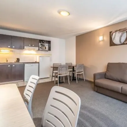 Image 2 - 16 Rue du Champ de la Taillée, 74600 Annecy, France - Apartment for rent