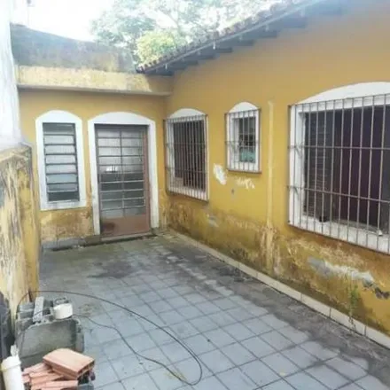 Buy this 3 bed house on Rua Bento Luiz de Alprado in Jardim Sampaio, Itapecerica da Serra - SP