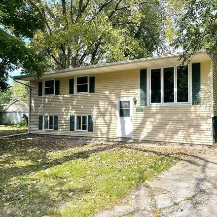 Rent this 4 bed house on 3102 West 79th Court in Merrillville, IN 46410