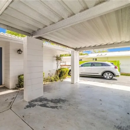 Buy this 2 bed condo on 888 Caribbean Circle in Venice Gardens, Sarasota County