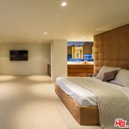 Image 2 - Sunset Marquis, 1200 Alta Loma Road, West Hollywood, CA 90069, USA - Condo for sale