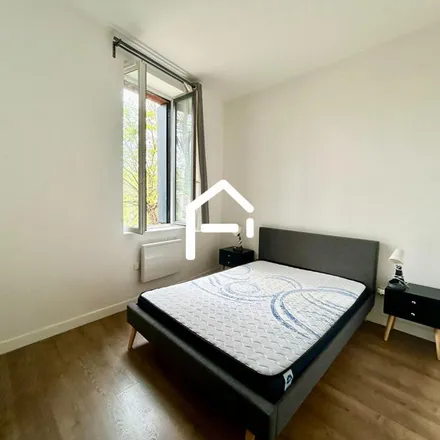 Rent this 3 bed apartment on 45 Chemin de l'Église de Montaudran in 31400 Toulouse, France