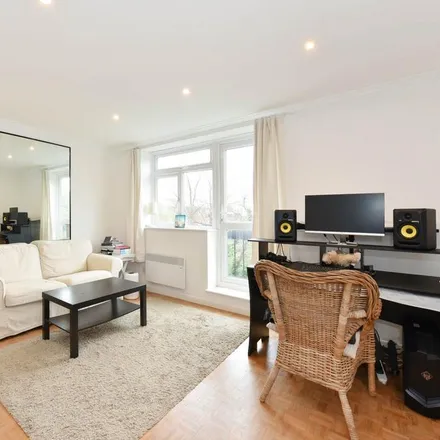 Image 1 - Hail & Ride Montpelier Road, Montpelier Road, London, W5 2HB, United Kingdom - Apartment for rent