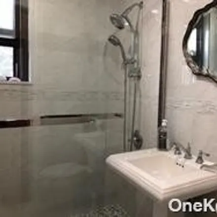 Image 2 - 245-83 63rd Avenue, New York, NY 11362, USA - Condo for sale