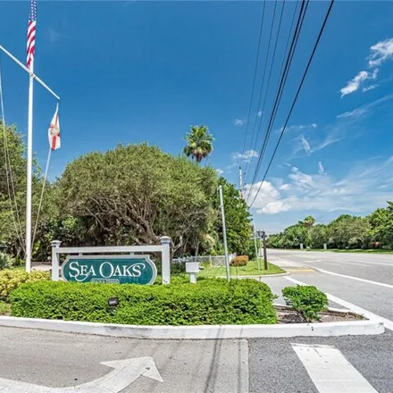 Image 1 - 1371 Winding Oaks Circle East, Indian River County, FL 32963, USA - House for sale