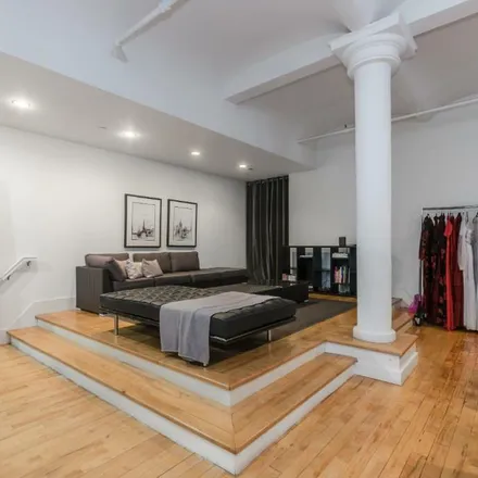 Rent this 3 bed apartment on 11 West 18th Street in New York, NY 10011