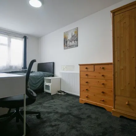 Rent this 4 bed apartment on Lingard Close in Vauxhall, B7 5DJ