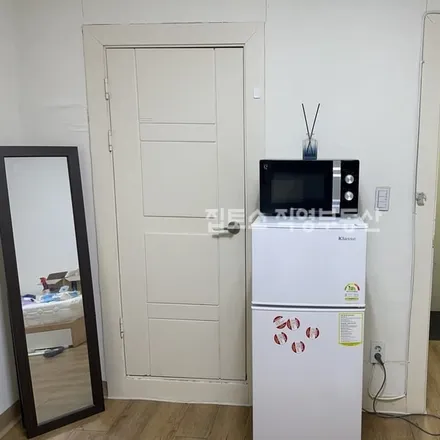 Image 5 - 서울특별시 서초구 반포동 719-15 - Apartment for rent