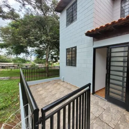 Buy this 3 bed house on Avenida dos Pioneiros 1100 in Antares, Londrina - PR