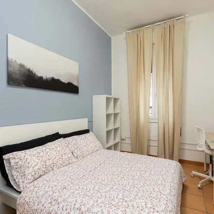 Rent this 6 bed room on Via Cairoli 8 in 40121 Bologna BO, Italy
