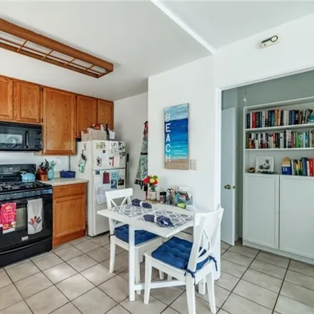 Image 9 - 420 33rd Place, Hermosa Beach, CA 90254, USA - Apartment for sale