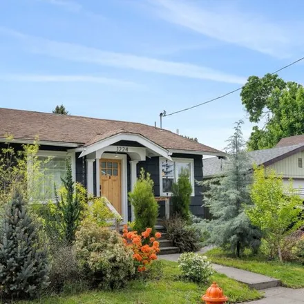 Buy this 1 bed house on 1224 North Winchell Street in Portland, OR 97217