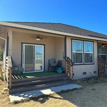 Image 3 - 17042 Mustang Court, Lake County, CA 95457, USA - House for sale