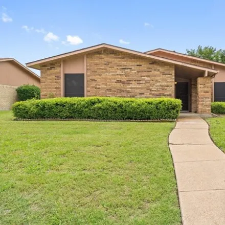 Buy this 3 bed house on 2015 Butterfield Trail in Ameserio Estates, Grand Prairie