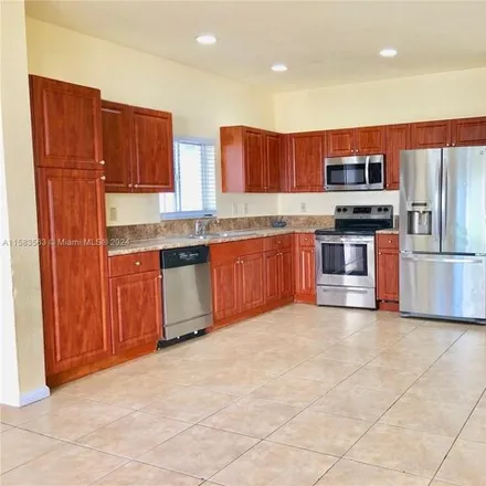 Image 5 - 3035 Northwest 30th Terrace, Flamingo Village, Broward County, FL 33311, USA - Townhouse for rent