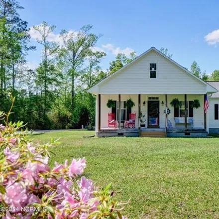Buy this 3 bed house on 616 Island Creek Rd in Rocky Point, North Carolina