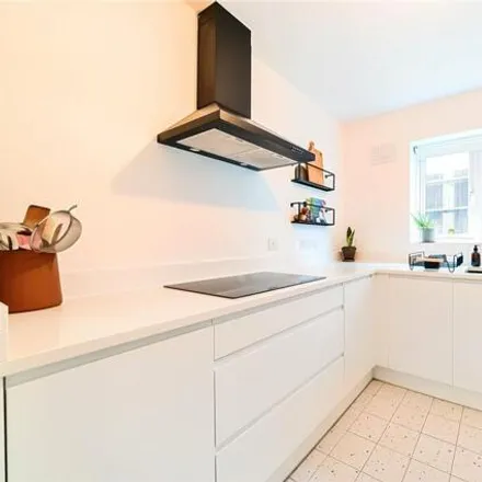 Buy this 1 bed apartment on 73 in 75 Lawrie Park Road, London