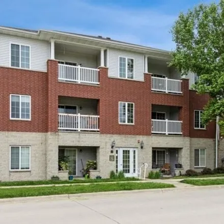 Buy this 2 bed condo on 261 Redhill Lane in Iowa City, IA 52245