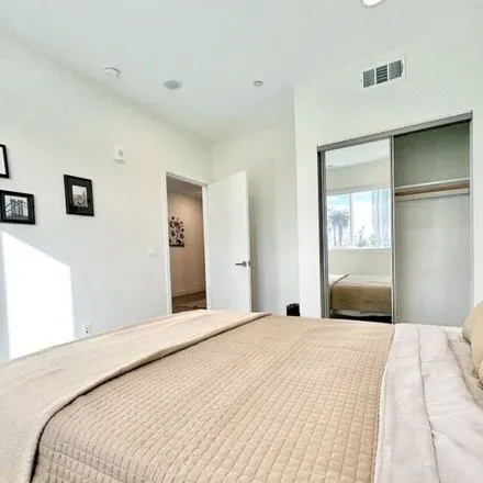 Image 4 - Los Angeles, CA - Apartment for rent