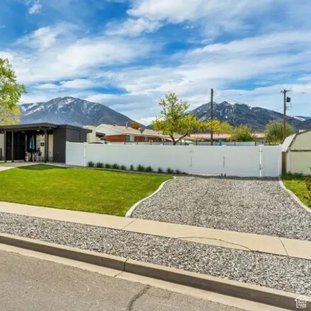 Image 2 - 660 Stansbury Avenue, Tooele, UT 84074, USA - House for sale