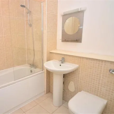 Image 5 - Groom Court, Heath Road, St Albans, AL1 4BT, United Kingdom - Apartment for rent