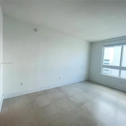 Image 8 - 1900 North Bayshore Drive, Miami, FL 33132, USA - Apartment for rent