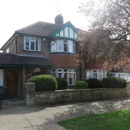Buy this 3 bed duplex on Woodnewton Drive in Leicester, LE5 6LB