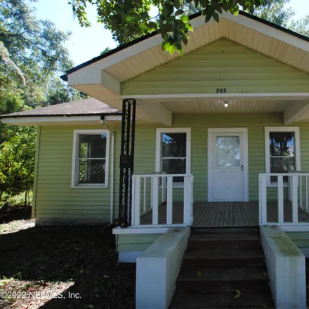Rent this 2 bed house on 715 Cove Street in Green Cove Springs, Clay County