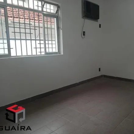 Rent this 3 bed house on Rua Uruguaiana in Vila Alzira, Santo André - SP